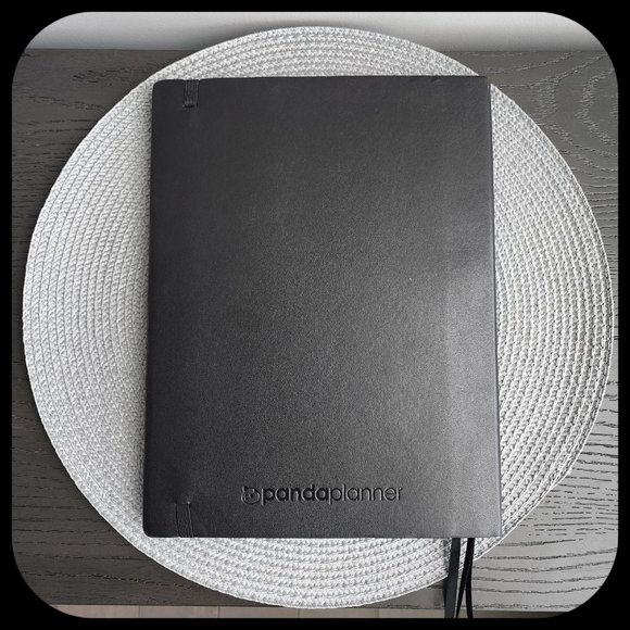 PANDA PLANNER || Non-Dated 12-Month, Weekly, Daily - Picture 2 of 15